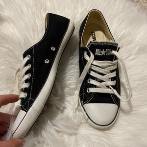black converse all star shoes